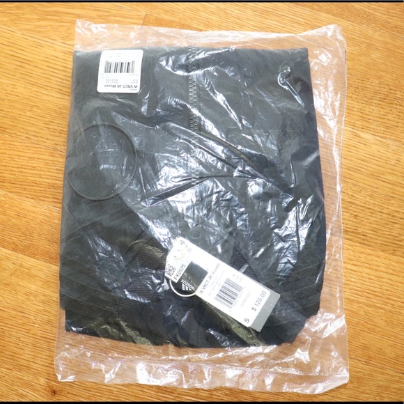 Adidas VRCT woven bomber jacket - Picture 10 of 10